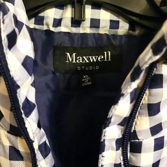 Maxwell Studio Gingham Puff Vest - Picture 2 of 3